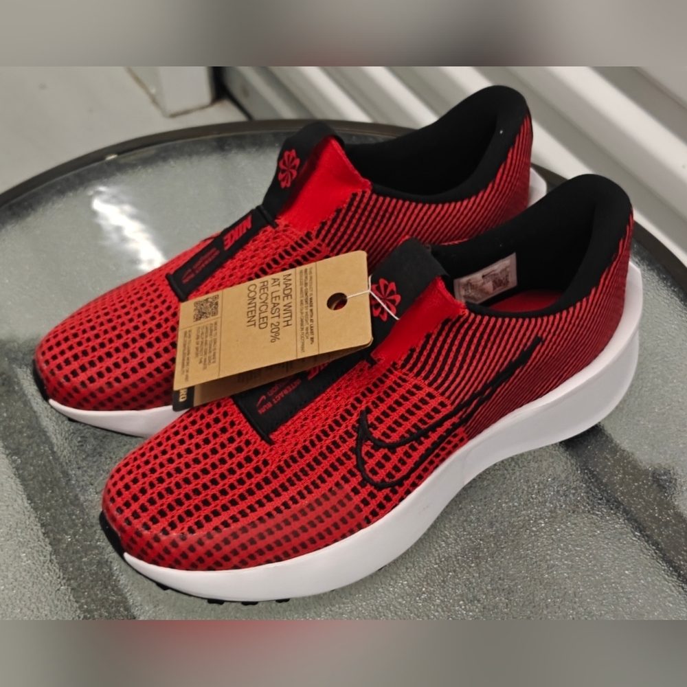 NikeInteract Run EasyOnRunning Sneaker (Men) Size 9